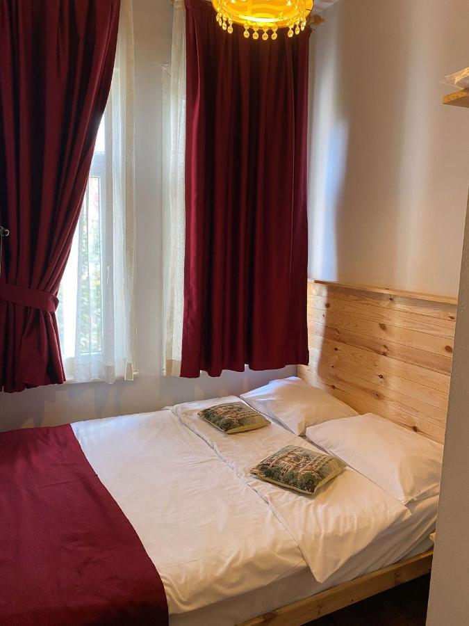 Corner Hot Hotel Истанбул Екстериор снимка