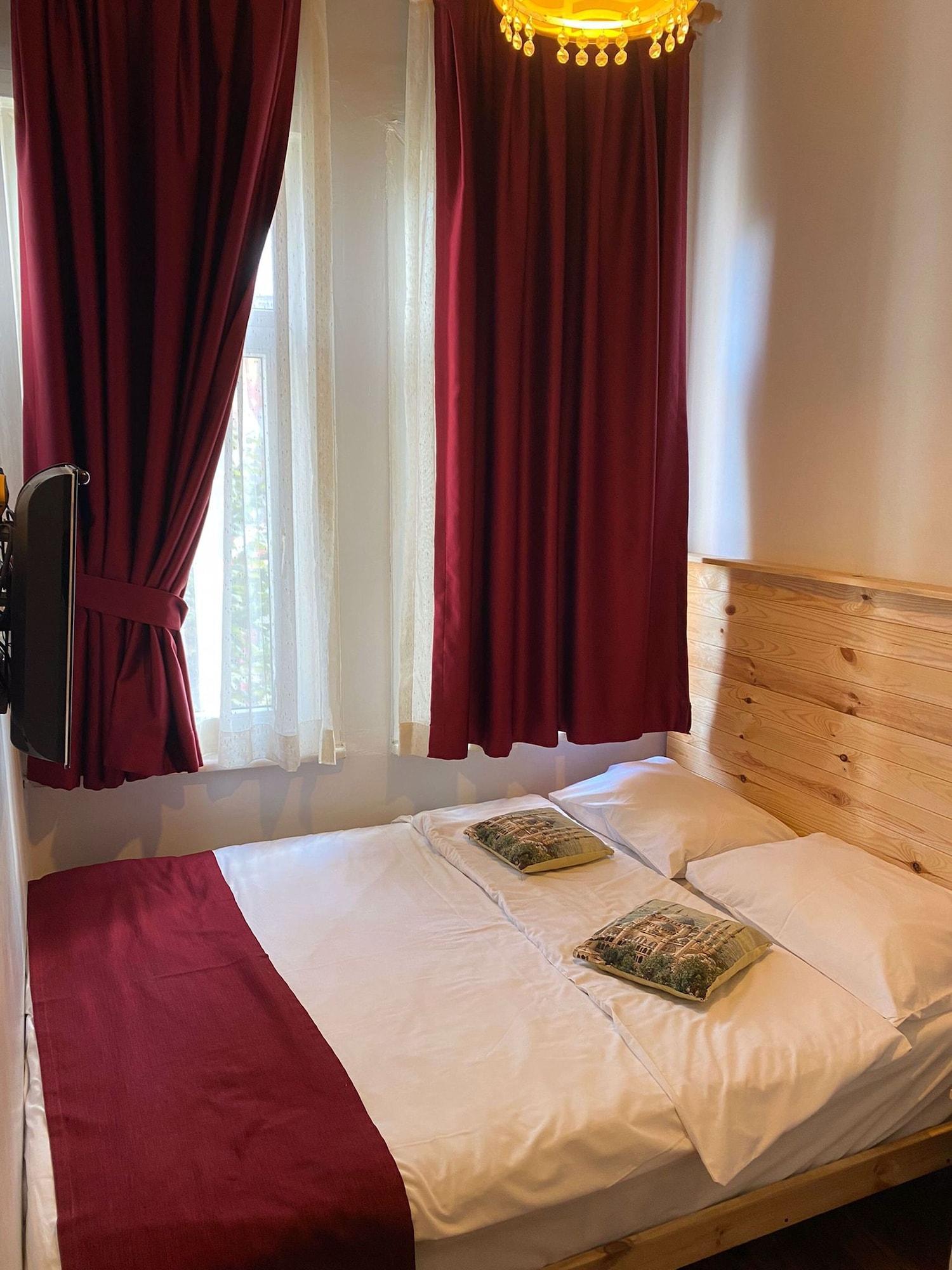 Corner Hot Hotel Истанбул Екстериор снимка