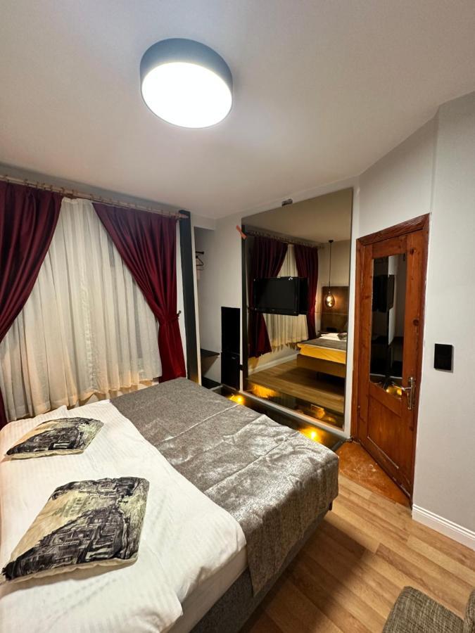Corner Hot Hotel Истанбул Екстериор снимка