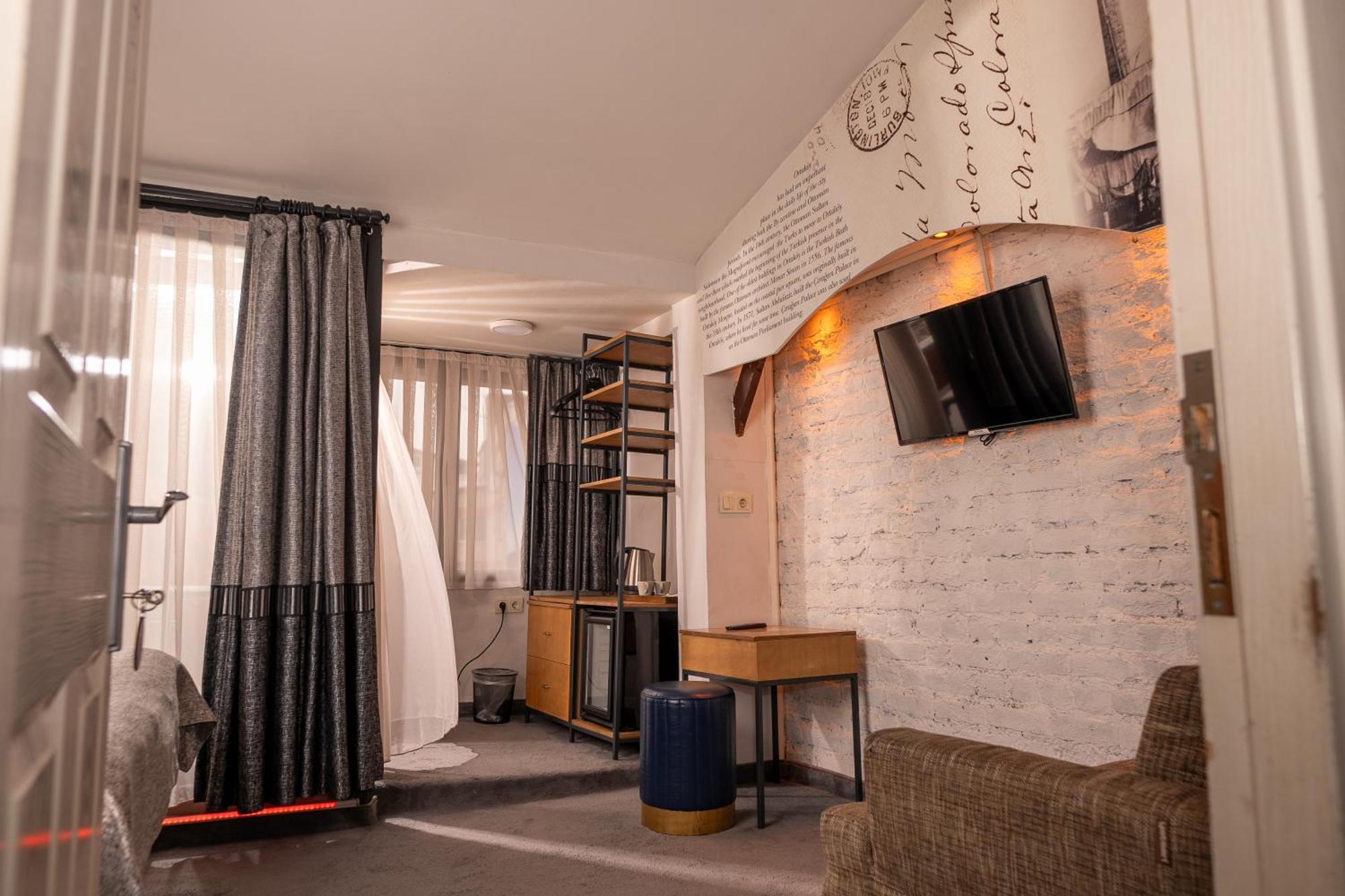 Corner Hot Hotel Истанбул Екстериор снимка